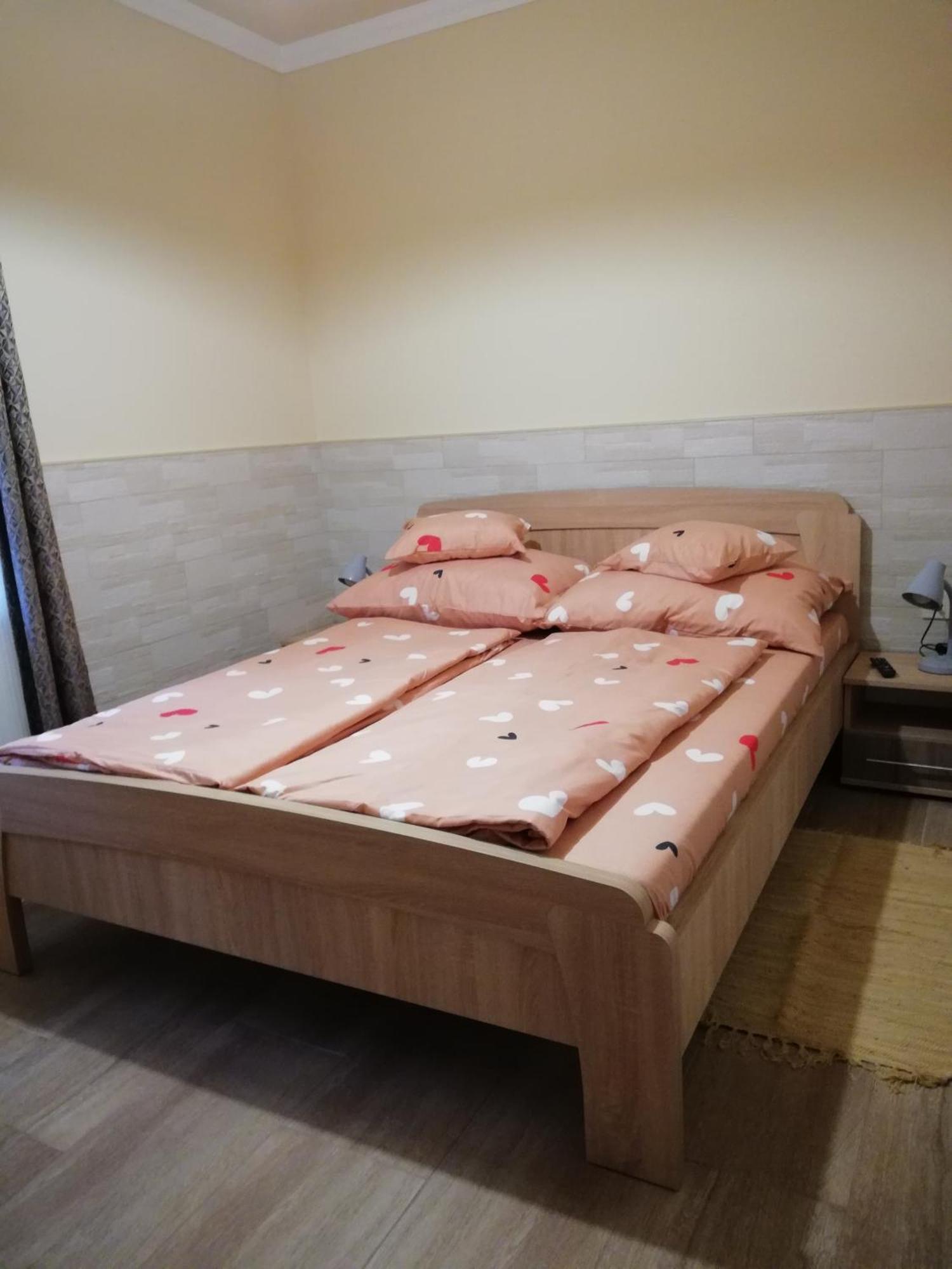 Imola Es Andrea Apartmanhaz 3 Hajduszoboszlo Ngoại thất bức ảnh