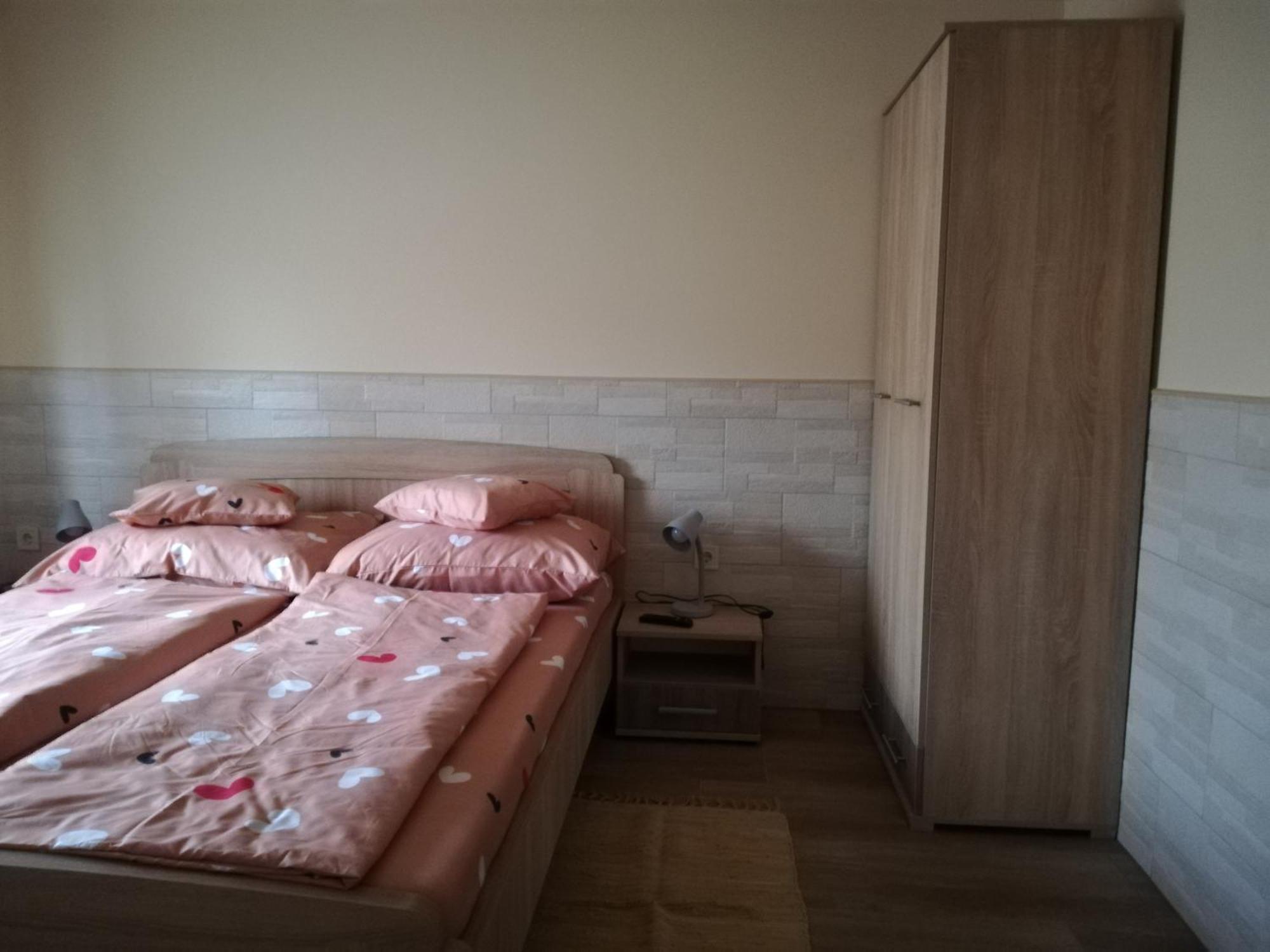 Imola Es Andrea Apartmanhaz 3 Hajduszoboszlo Ngoại thất bức ảnh